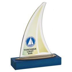 Trofeo de metacrilato barco de vela personalizable.